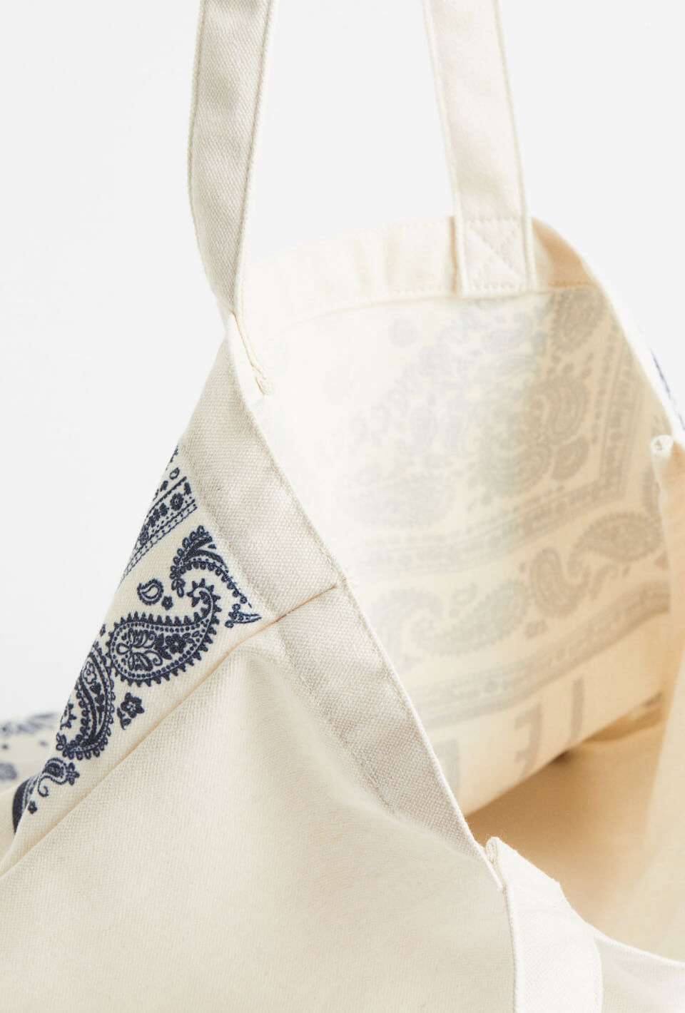 shop-accessories-1-4