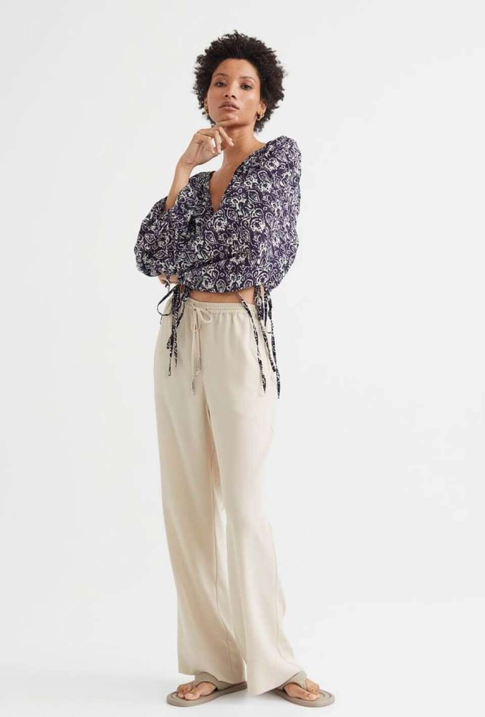 shop-woman-12-light shop-woman-12-light